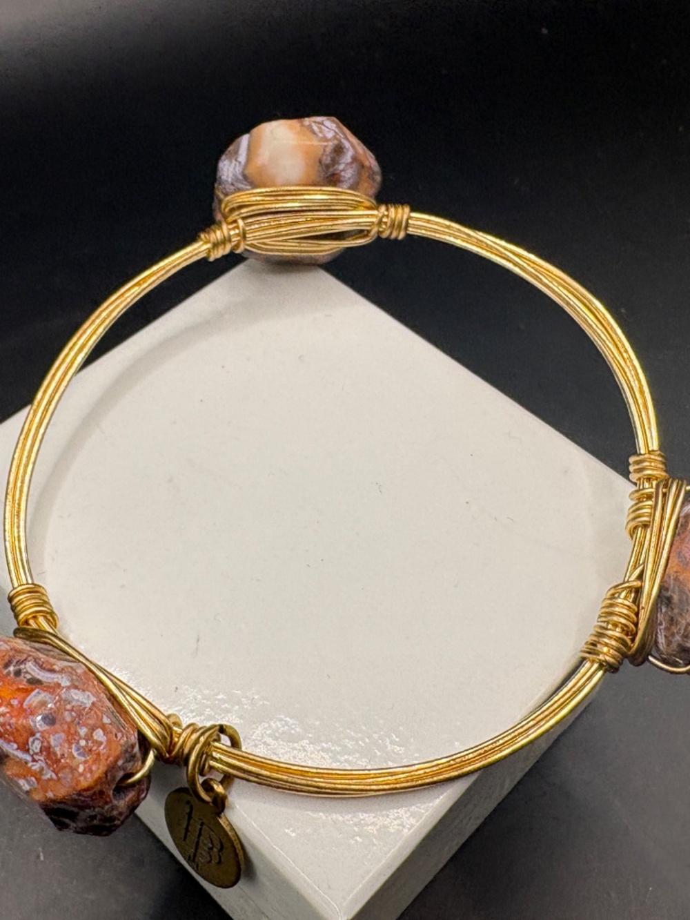 Bourbon & Bowties Natural Neutral Chunky Stone Bangle EUC - Picture 4 of 7